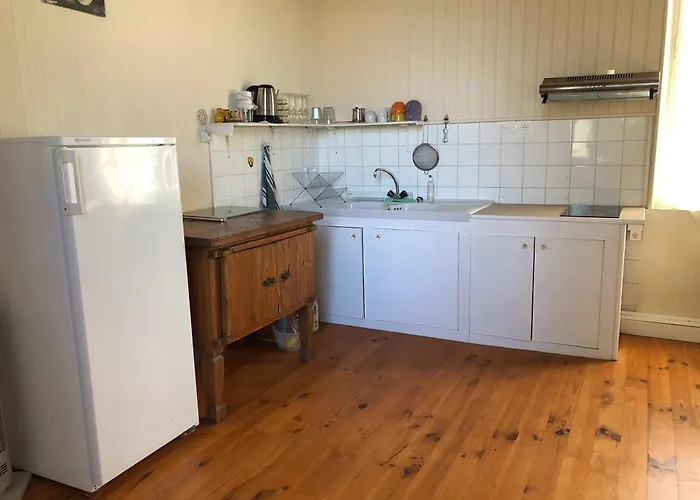 Holiday home Maison Charmante A Saint-germain-de-lusignan, Parking Prive Saint-Germain-de-Lusignan